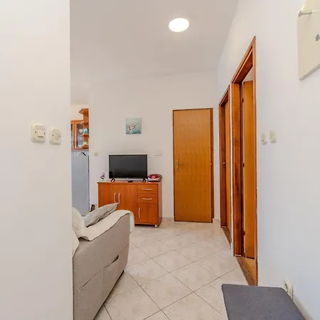 For 4 Persons, By The Sea And With Beautiful View Daire