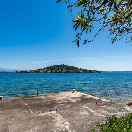For 4 Persons, By The Sea And With Beautiful View Apartment *