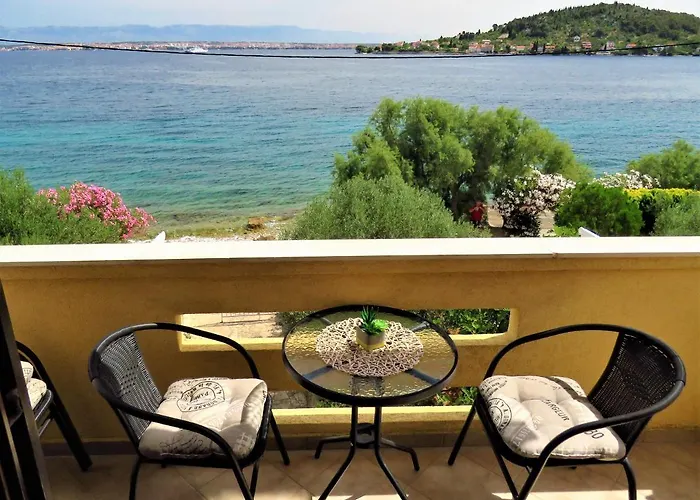 For 4 Persons, By The Sea And With Beautiful View アパート カリ