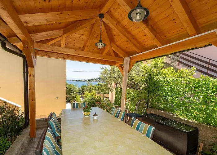 For 4 Persons, By The Sea And With Beautiful View アパート *