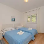 Apartmán For 4 Persons, By The Sea And With Beautiful View Kali